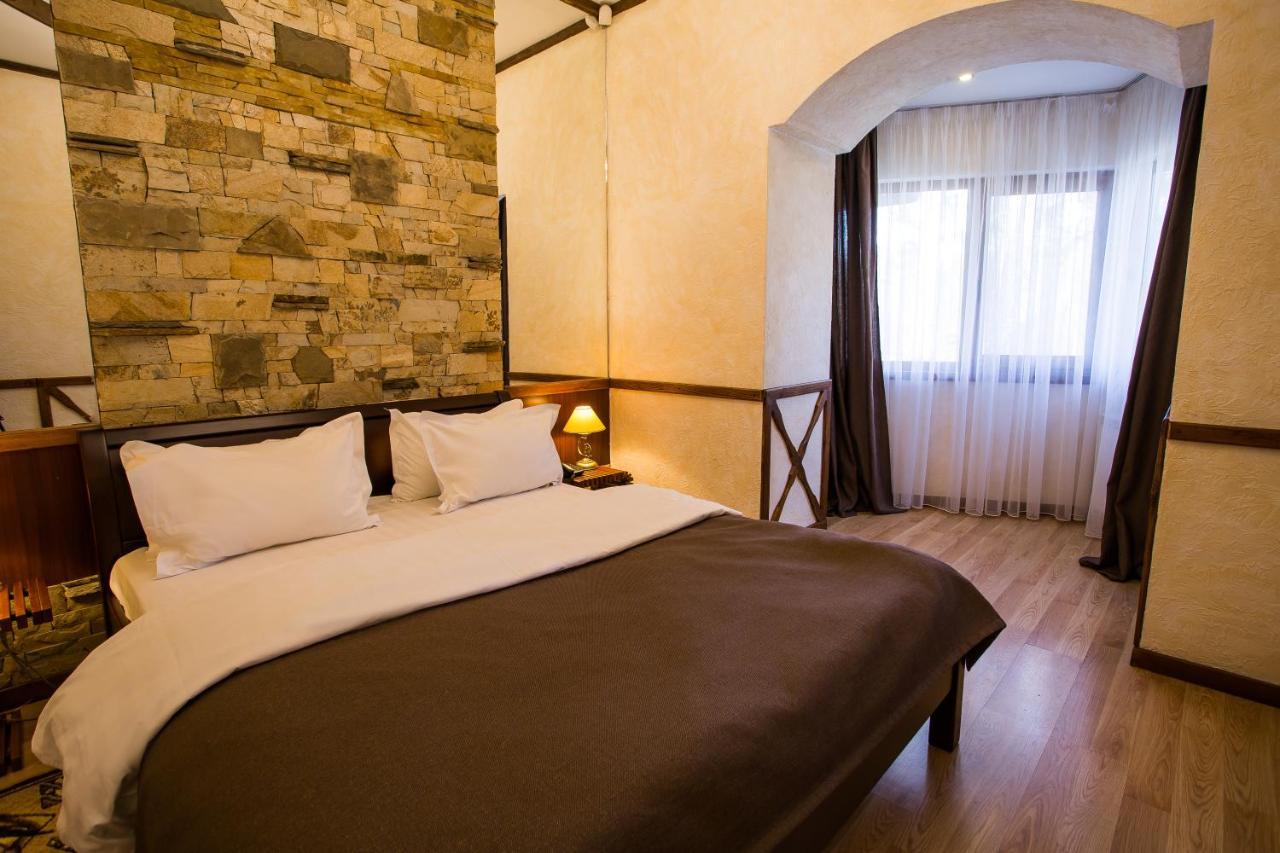 Spa-Hotel Myslyvskiy Dvir Kiev Exterior foto