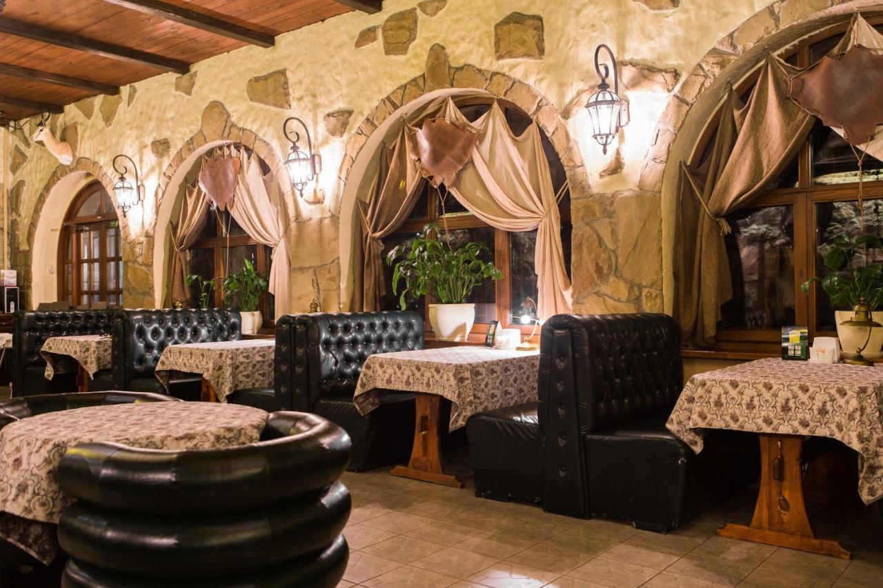 Spa-Hotel Myslyvskiy Dvir Kiev Exterior foto